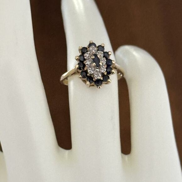 Vintage 10K Yellow Gold Sapphire & Diamond Halo Cluster Ladies Band Ring Size 6